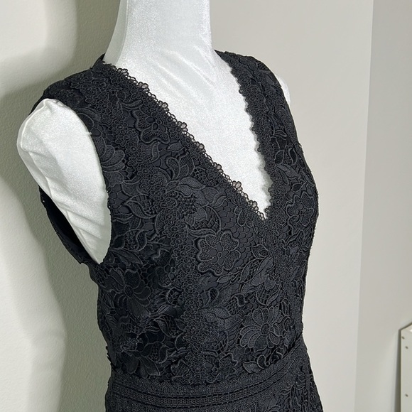 Alice + Olivia Lennon V-Neck Lace Mini Cocktail Dress Black Size 10 NWT! - Picture 5 of 16